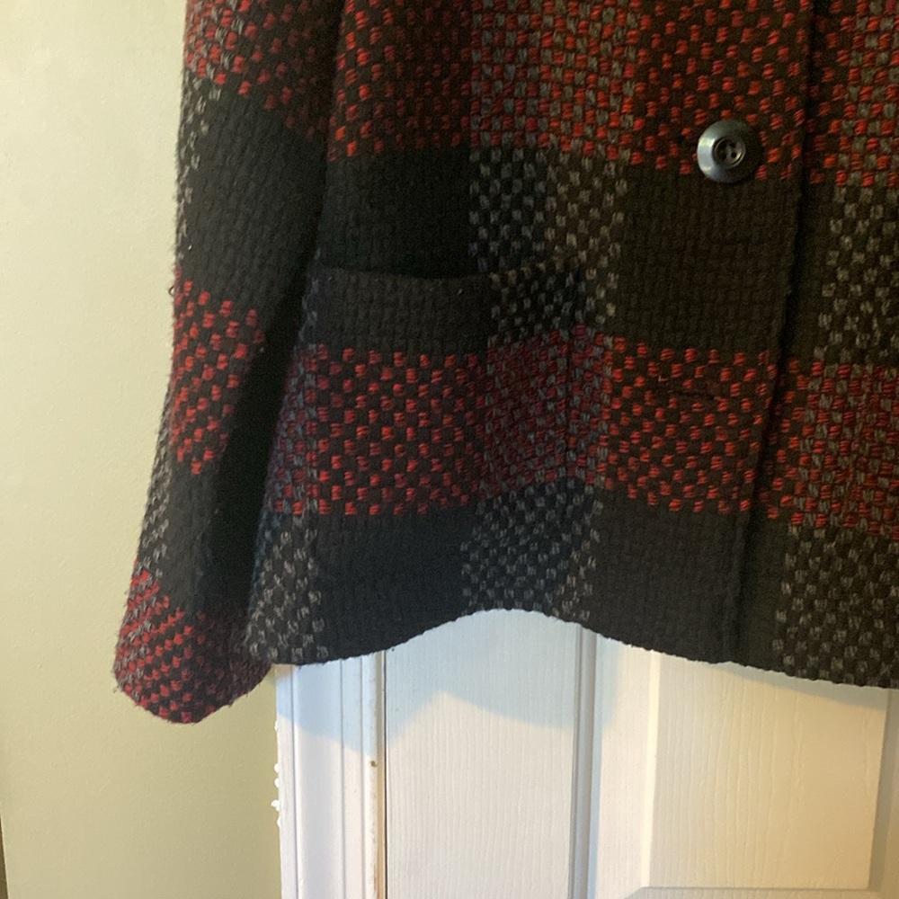 Jacket - Picture 5 of 11